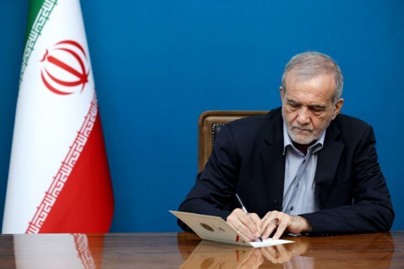  پزشکیان: دل&zwnj;های مردم آزاده دنیا با صهیونیست&zwnj;ها نیست