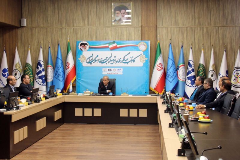  نشست هم&zwnj;اندیشی برگزاری پاویون ایران در نمایشگاه&zwnj;های بین&zwnj;المللی گردشگری و صنایع دستی / کانون جهانگردی و اتومبیلرانی برای حضور در نمایشگاه EMITT استانبول مهیا می&zwnj;شود