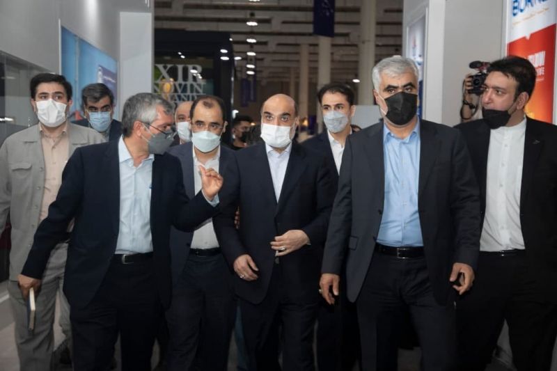  تفاهم&zwnj;نامه هایی که با خودکارهای ایرانی امضا شدند/ با پتروشیمی کارون، ایزوسیانات ایرانی به صنعت خودرو وارد شد 