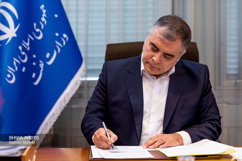 هفته دولت؛ تجلیل از جهاد بیوقفه کارکنان صنعت نفت در مسیر تأمین انرژی کشور