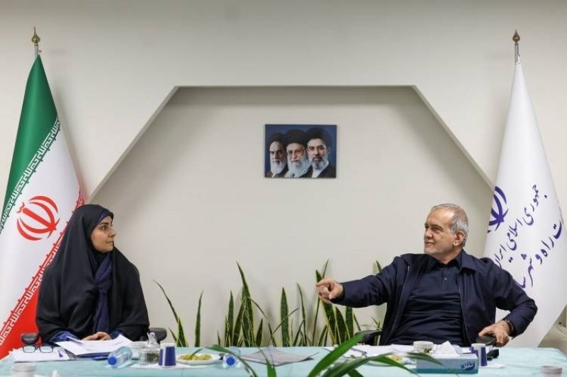  پزشکیان: حمل&zwnj;ونقل، خط مقدم تاب&zwnj;آوری در جنگ اقتصادی است