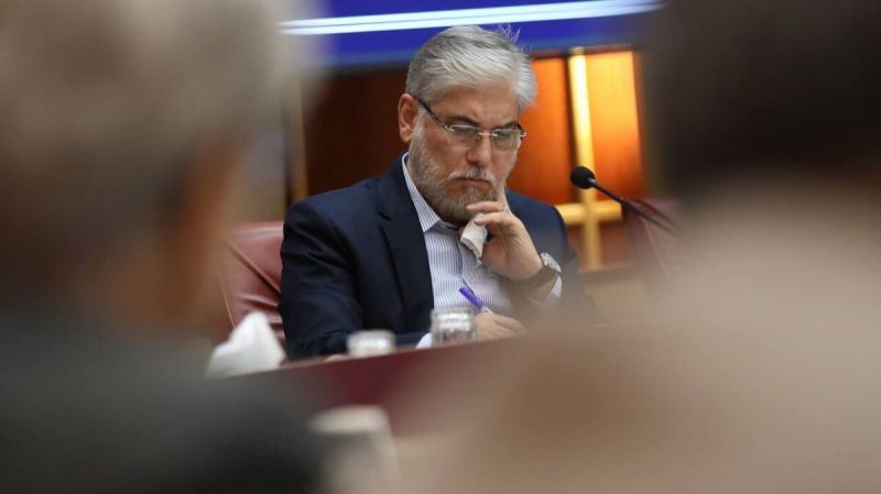  قدردانی وزیر علوم از رهنمودهای رهبر معظم انقلاب به مناسبت بازگشایی مدارس و دانشگاه&zwnj;ها