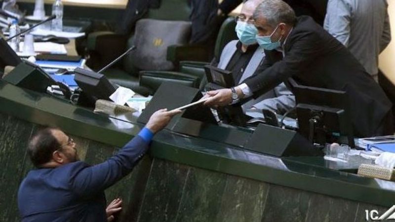  نرخ دلار در بودجه سال آینده حدود ۲۳ هزار تومان برآورد می شود