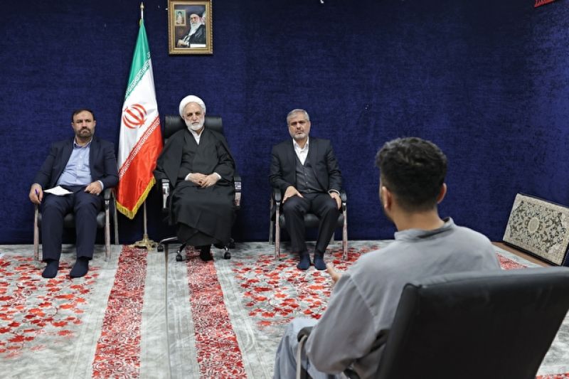 رئیس دستگاه قضا: در صدد هستیم ترتیباتی اتخاذ کنیم تا با لحاظ موارد قانونی محاکمه برخی از عناصر اصلی اغتشاشات اخیر، علنی و همراه با انتشار رسانهای باشد