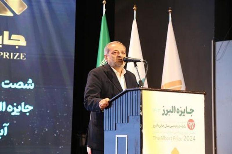 دانشآموزان نخبه امکان متحول کردن جهان را دارند