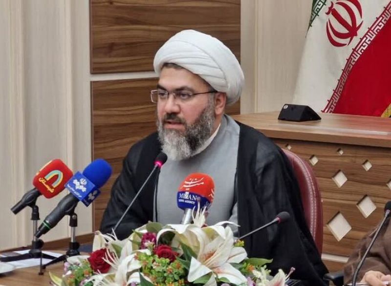 دهه کرامت فرصتی برای اصلاح نظام مهندسی فرهنگی جامعه/محوریت خانواده در برنامه های دهه کرامت