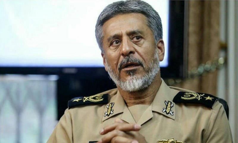 همه ملت ایران پشتیبان سپاه هستند 