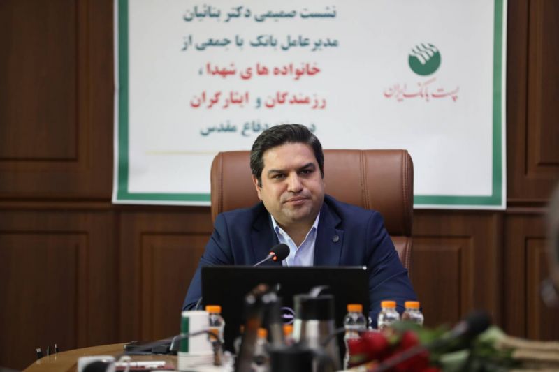 بنائیان: ایثارگران، روایت&zwnj;گران زنده فرهنگ ایثار و مقاومت هستند