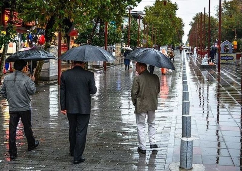 هشدار مهم هواشناسی درباره بارش باران و برف در ۱۱ استان /تداوم آلودگی هوا در کلانشهر