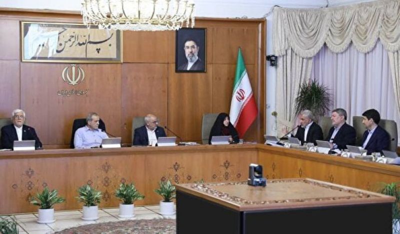 تأکید رئیس&zwnj;جمهور بر ادامه پشتیبانی از نیرو&zwnj;های مسلح 