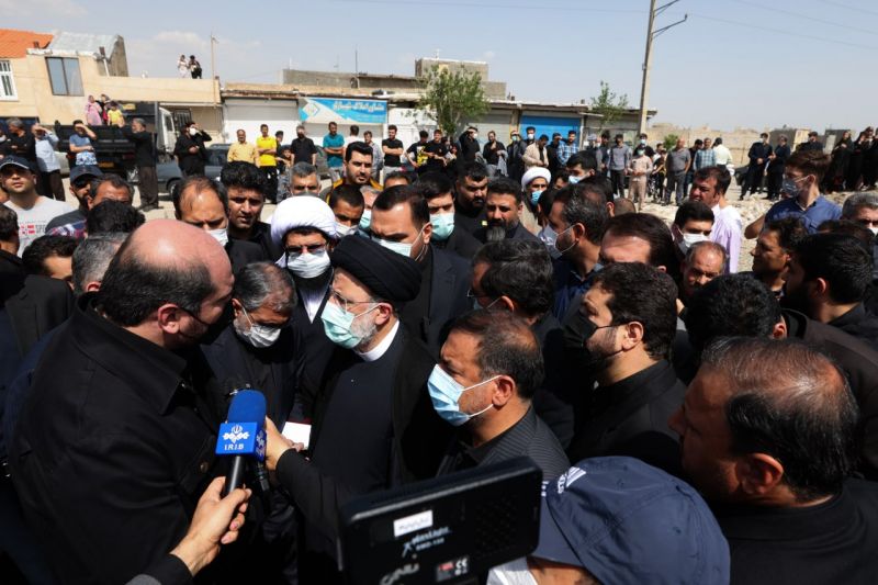 سفر رئیس جمهور به غرب استان تهران/ دستور رئیس جمهور برای حل و فصل مشکلات مردم محمدآباد 