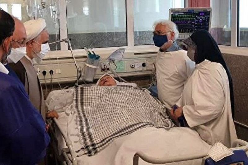 ابلاغ سلام و دعای رهبر انقلاب به راوی مهاجر سرزمین آفتاب