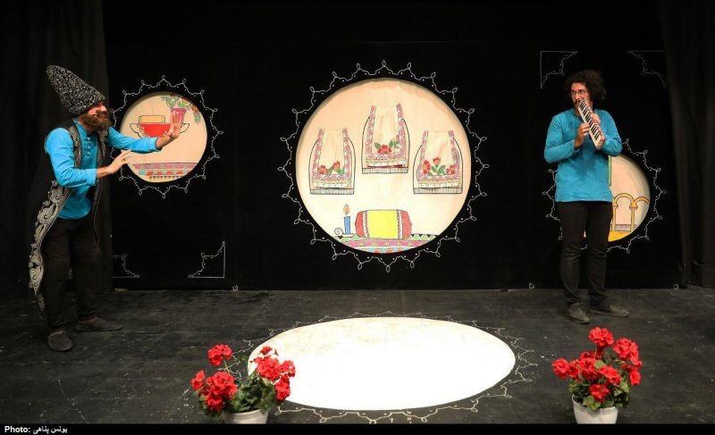  نمایش رایگان اینترنتی فیلم&zwnj;تئاتر &laquo;تو مثل طوطی&raquo;