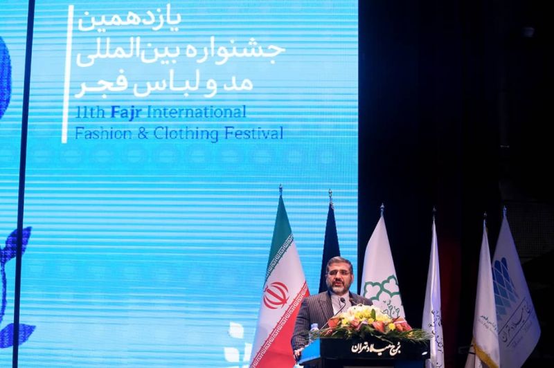 به انواع پوشش های اصیل کشور احترام می گذاریم/ لزوم عرضه عمومی آثار فاخر استان ها در جشنواره مد و لباس فجر