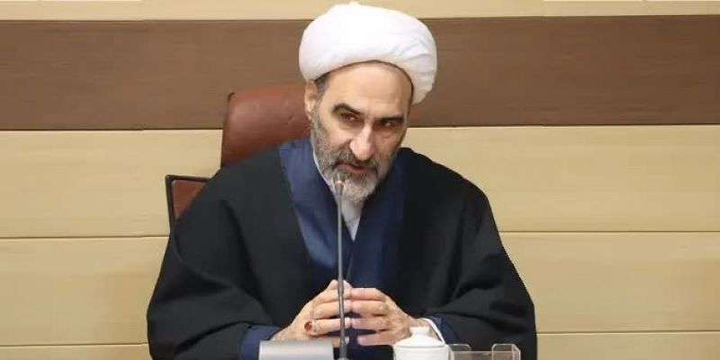 علوم انسانی باید «عینک فهم قرآن» باشند، نه رقیب آن / رد قاطع تطبیقهای سطحی علوم تجربی بر آیات وحی