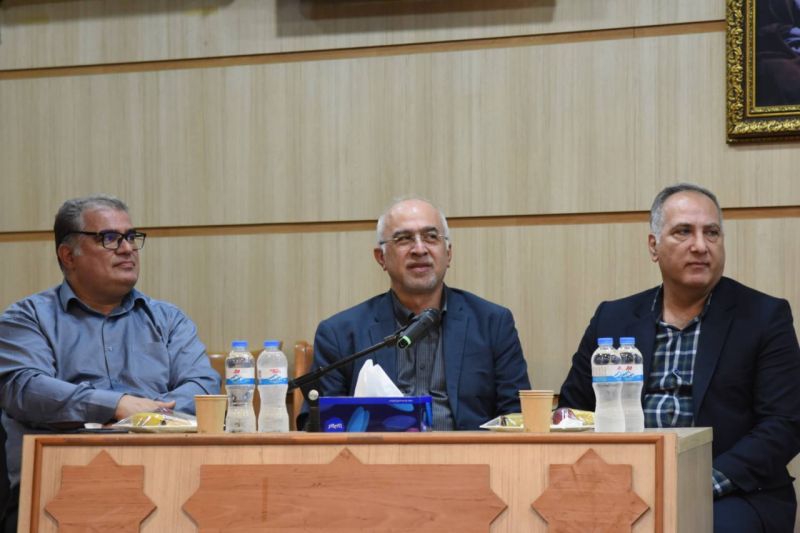 نقش خانواده در پیشگیری از اعتیاد با تأکید بر شیوه&zwnj;های تربیتی مؤثر و مهارت&zwnj;های گفت&zwnj;وگو با نوجوانان و جوانان