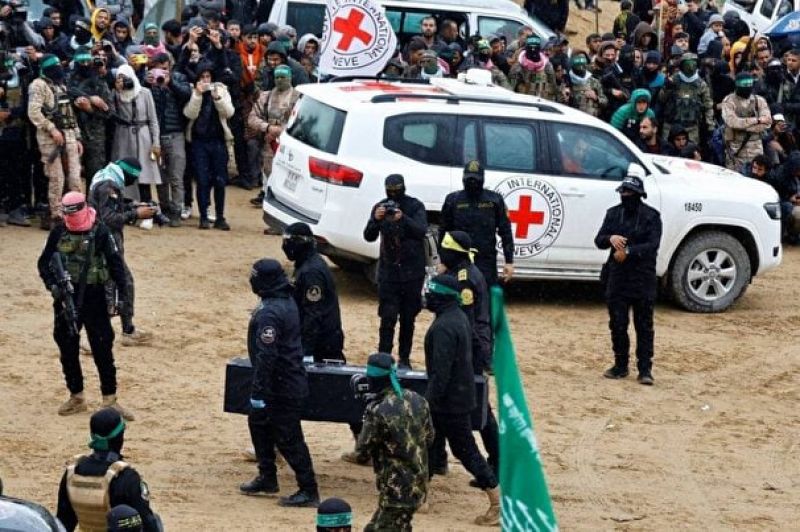 آزادی هفتمین گروه از اسیران و تحویل اجساد نظامیان صهیونیست 