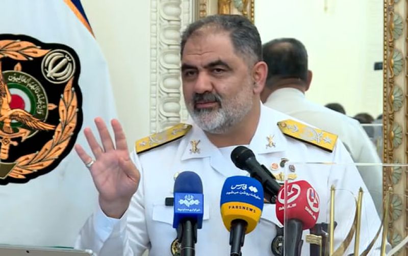  دریادار ایرانی: دشمن اجازه نزدیک شدن به خاک ایران را ندارد