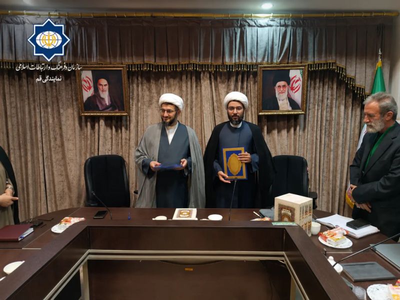 امضای تفاهم نامه همکاری پژوهشی در عرصه بین الملل بین نمایندگی سازمان فرهنگ در قم و معاونت پژوهش حوزه های علمیه