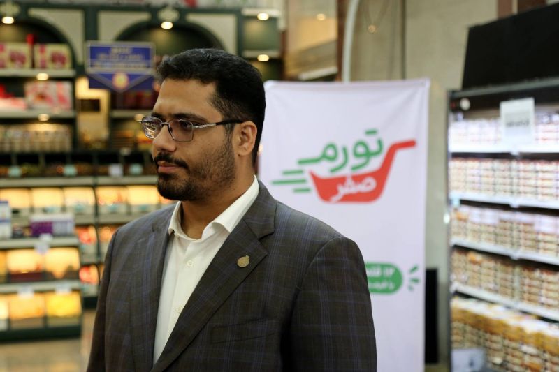 قیمت تثبیت شده ۱۲ قلم کالاهای اساسی/ فعالیت ۱۰۸ مرکز در میادین ۲۲ گانه میوه و تره بار تهران در طرح تورم صفر درصد
