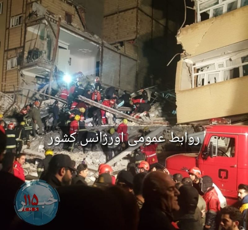 امداد رسانی ۹ دستگاه آمبولانس اورژانس ۱۱۵ در حادثه ریزش آوار در تبریز