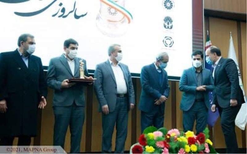 گروه مپنا به عنوان صادرکنندۀ ممتاز معرفی شد 