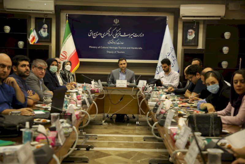 نشست معاون گردشگری با رسانه‌های خارجی مقیم ایران