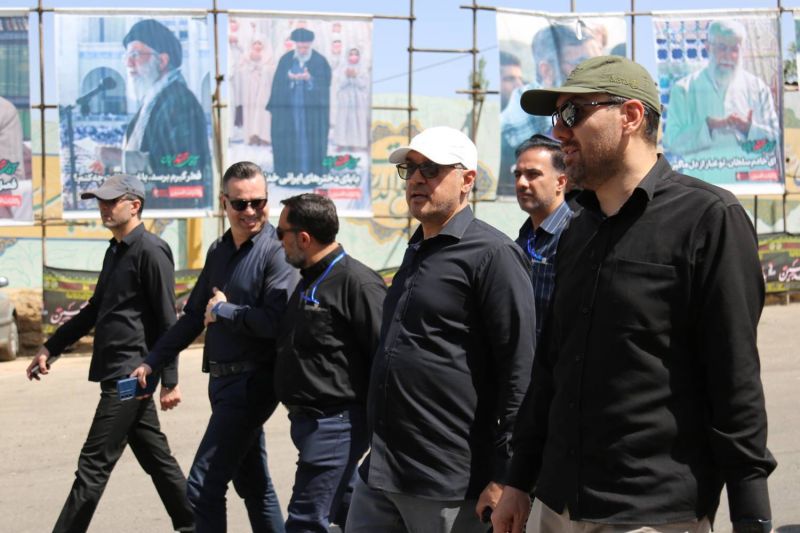 ارزیابی میدانی  شهردار منطقه یک از مراکز اسکان زائران در ایام وداع و تشییع قائد شهید