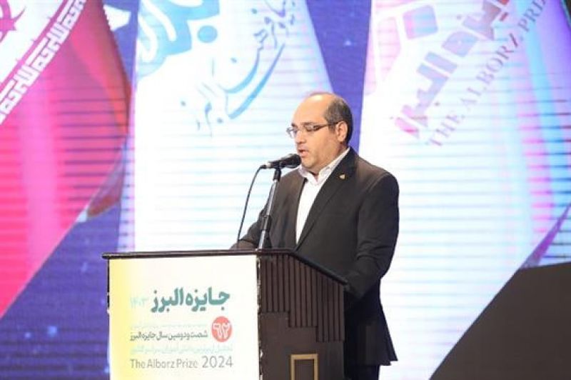 تجلیل از ۵۱ دانشآموز برتر با اعتبار ۳۰ میلیارد ریال/بنیاد فرهنگی البرز؛پرچمدار وقف علمی